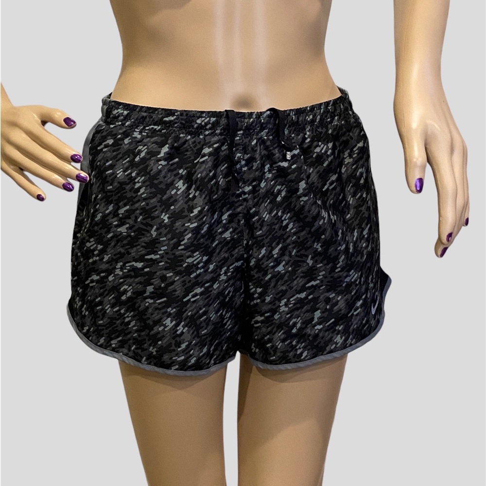 Nike Dri-Fit 2-in-1 Running Athletic Active Workout Shorts Black Gray Small EUC